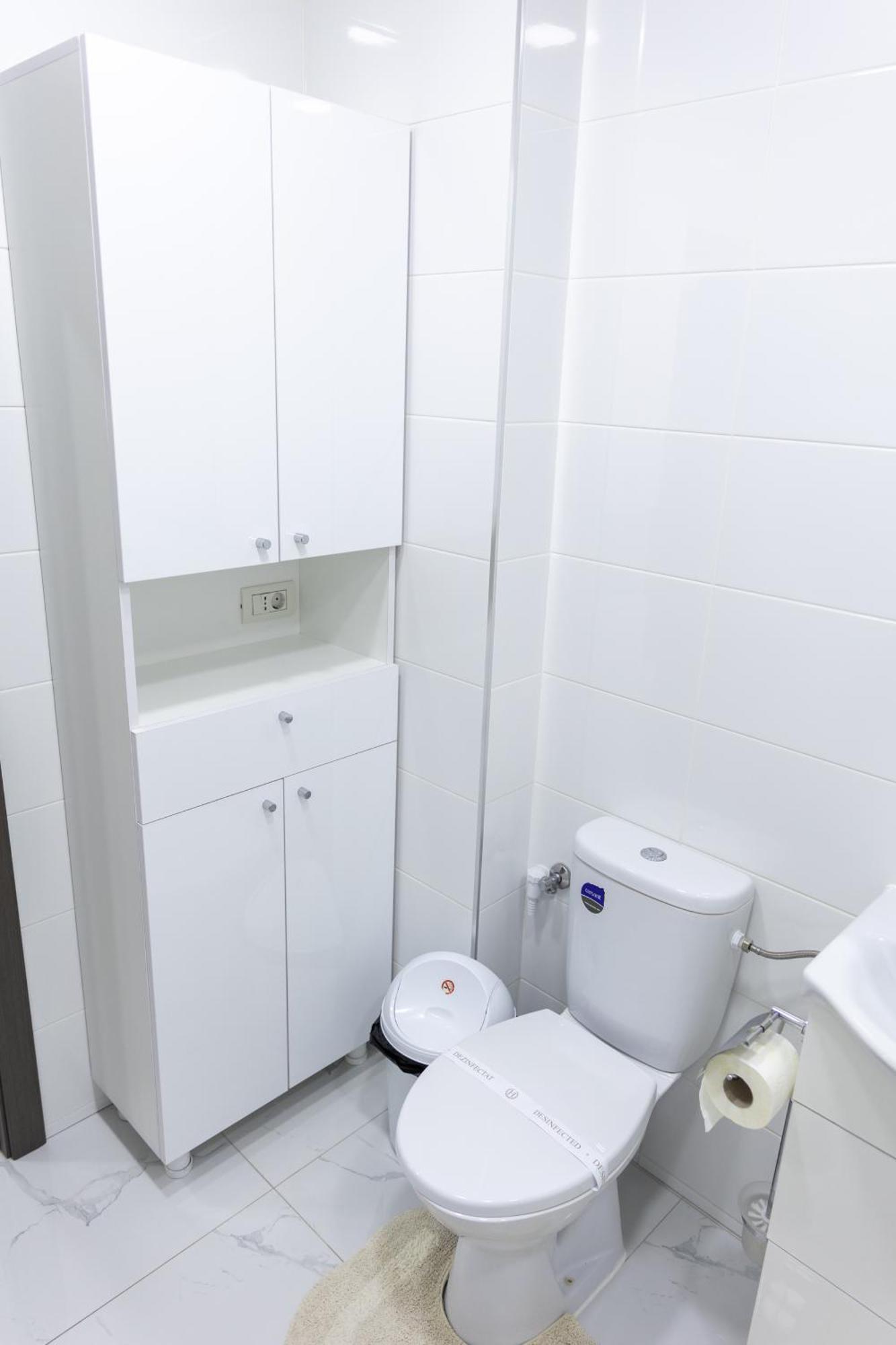Astar Apartments - Extra Large Radauţi Bagian luar foto